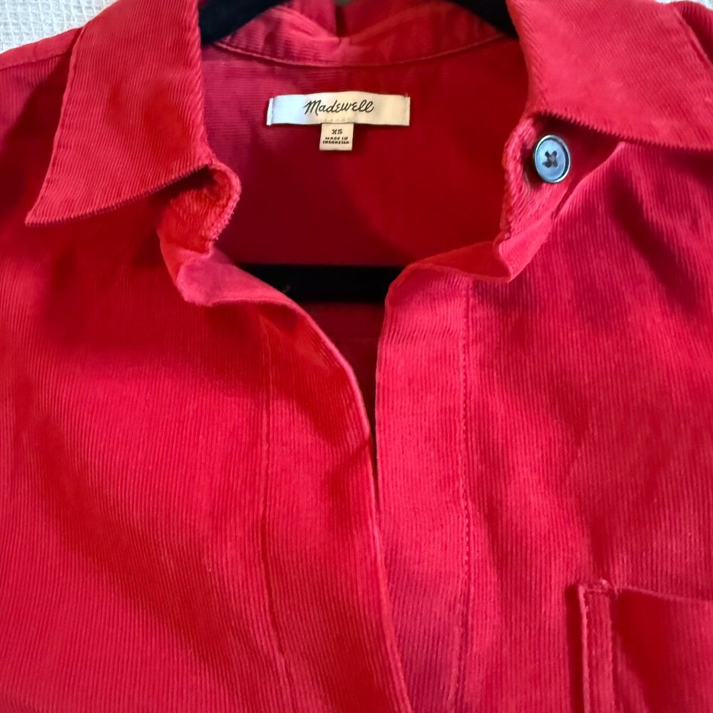 NWOT Madewell Easy Y-Neck Button-Up Shirt in Red Corduroy size XS